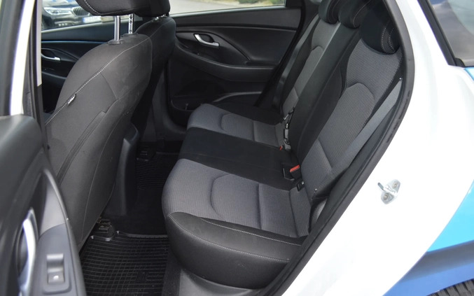 Hyundai I30 cena 29889 przebieg: 362101, rok produkcji 2017 z Sławno małe 154